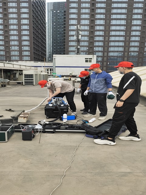 配合陜西省環(huán)境科學(xué)設(shè)計院在大金機(jī)電進(jìn)行非甲烷總烴濃度測試